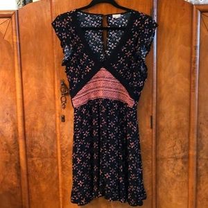 Eyeshadow Black Floral mid- length Dress